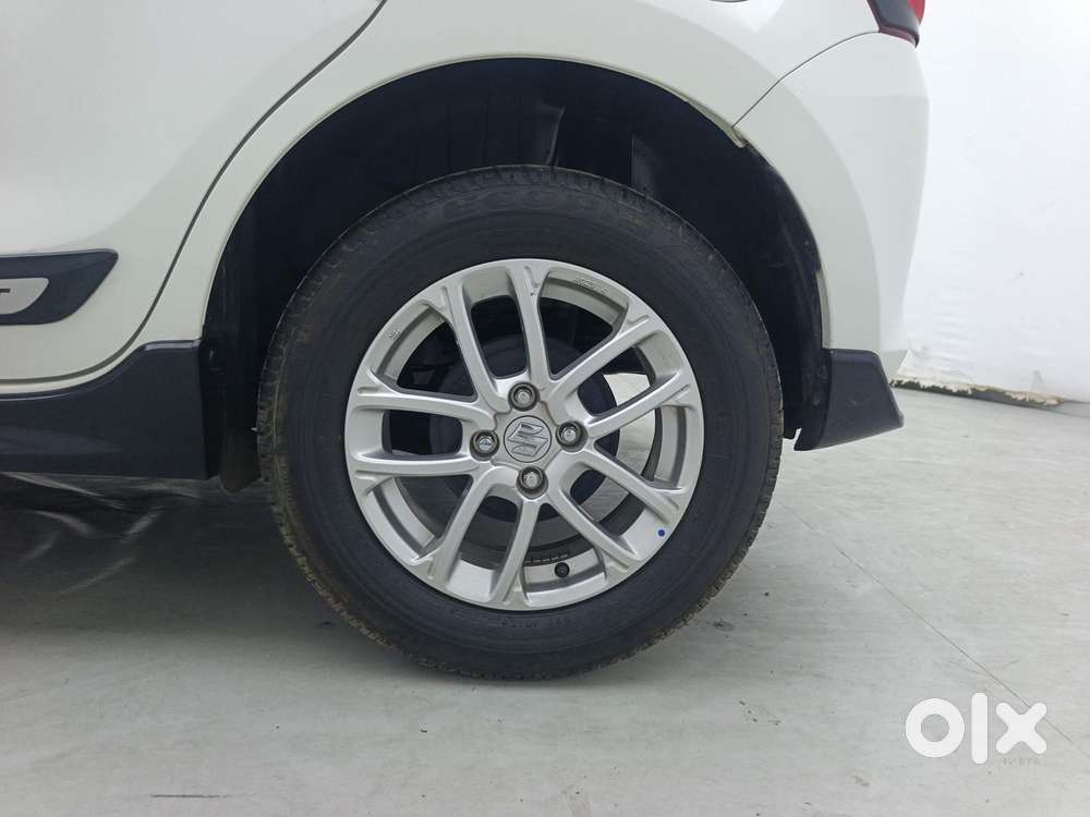 Maruti Suzuki Swift Amt Zxi, 2023, Petrol