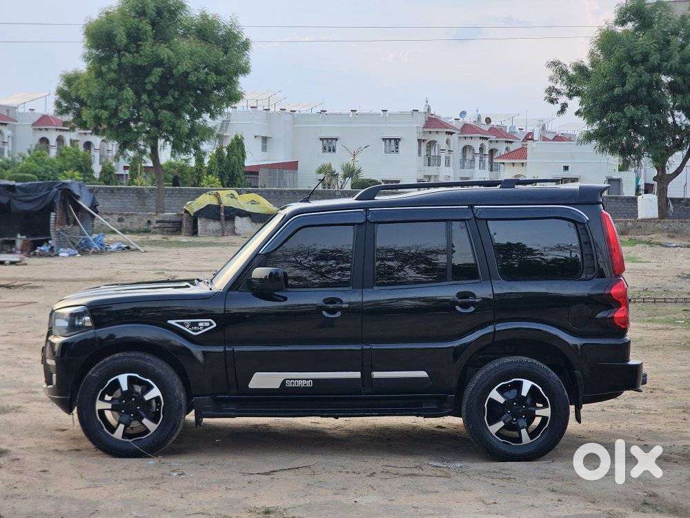 Mahindra Scorpio Classic 2.2 S 11 Mt 7 Str, 2024, Diesel
