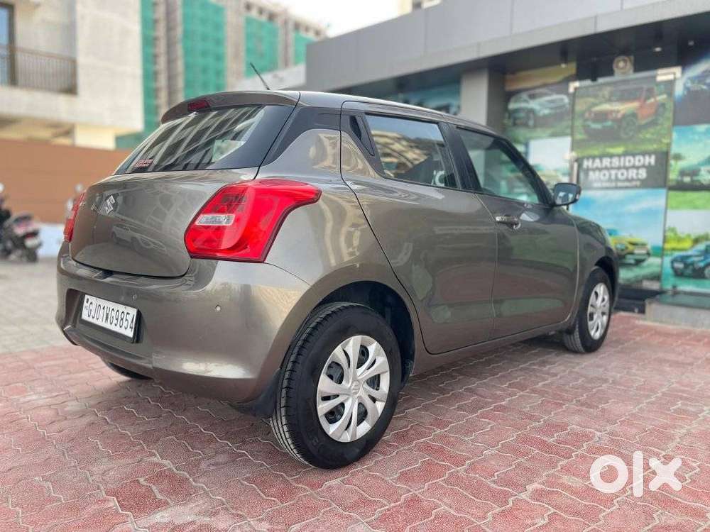 Maruti Suzuki Swift Vxi + Manual, 2022, Petrol