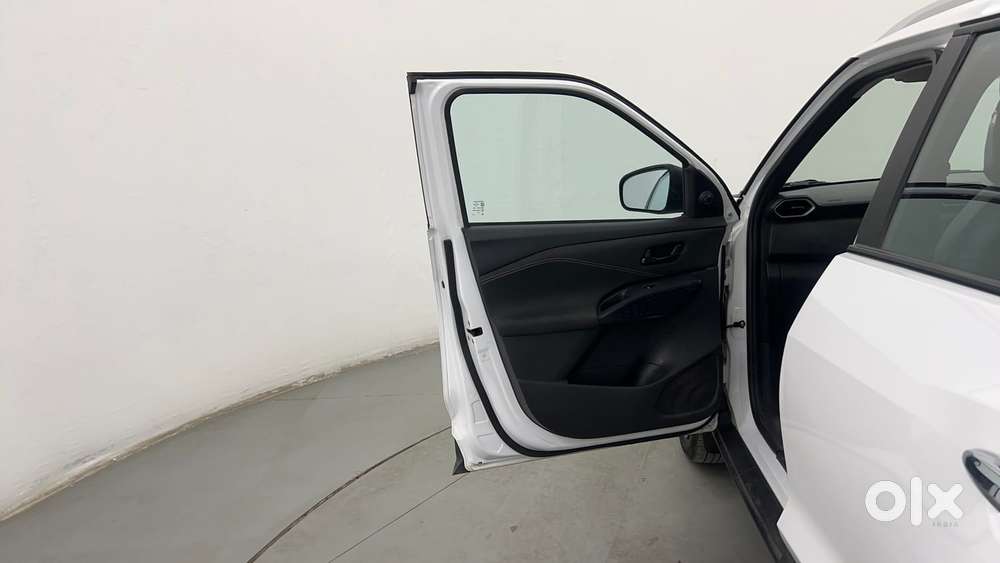 Nissan Magnite Visia Mt, 2025, Petrol