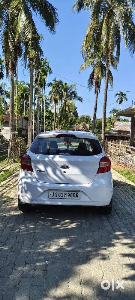 Ford Figo Titanium 2016