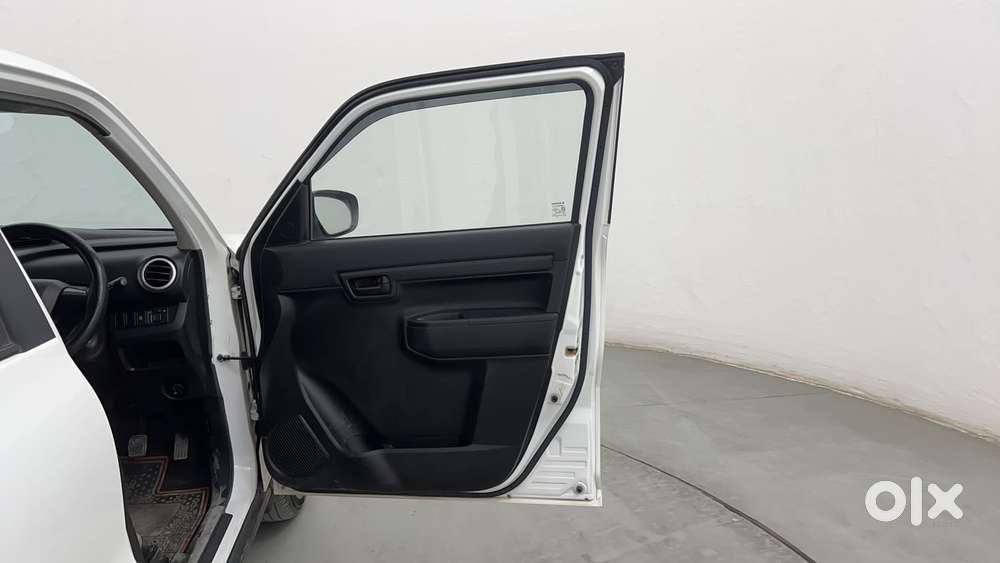 Maruti Suzuki S-presso Vxi, 2023, Petrol