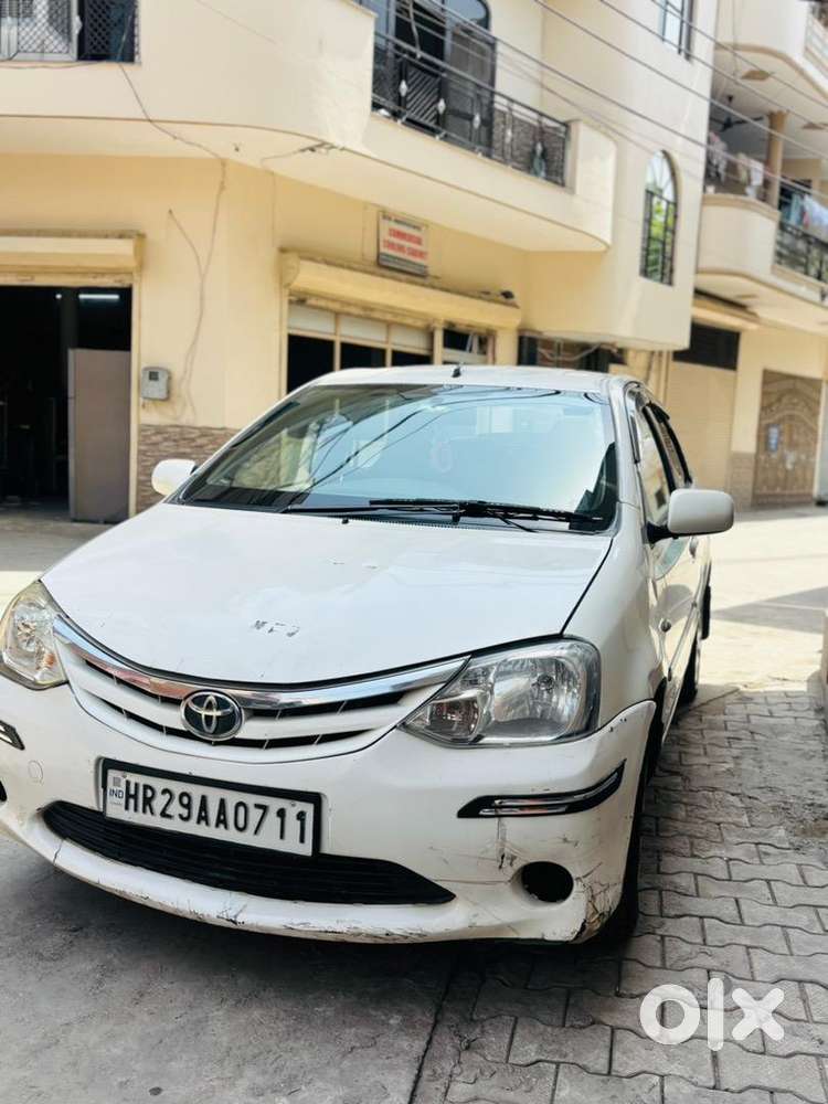 Toyota Etios 2011 Petrol 100000 Km Driven