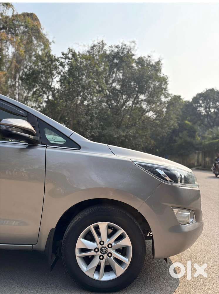 Toyota Innova Crysta 2019