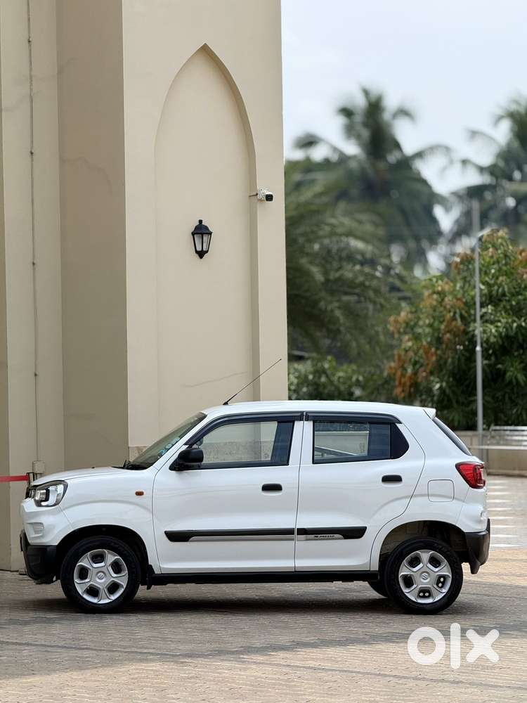 Maruti Suzuki S-presso Vxi Opt, 2022, Petrol