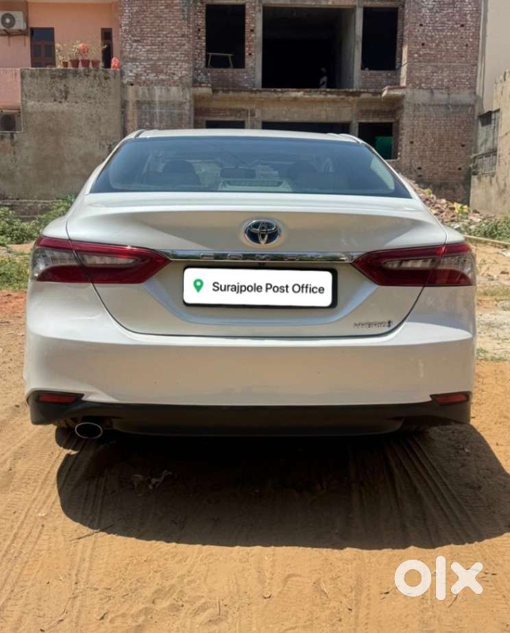 Toyota Camry Hybrid, 2023, Petrol