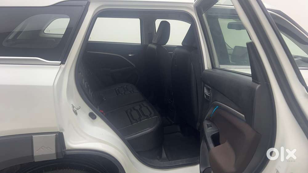 Maruti Suzuki Vitara Brezza 1.5 Zxi, 2024, Petrol