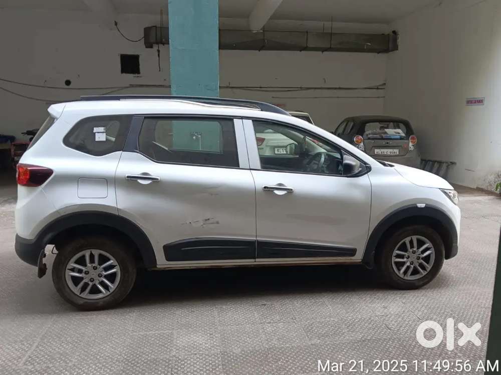 Renault Triber 2021 Petrol 22500 Km Driven