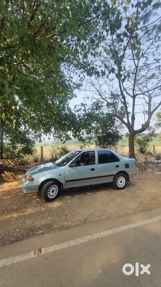 Maruti Suzuki Esteem 2004