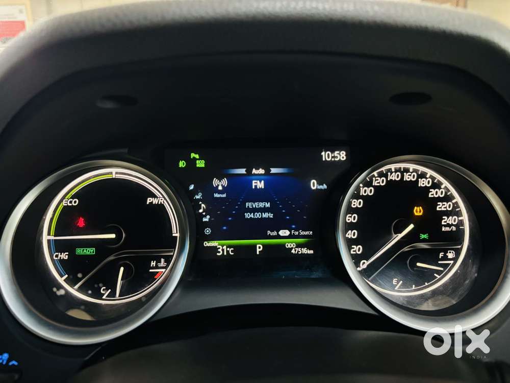 Toyota Camry Hybrid, 2019, Cng & Hybrids