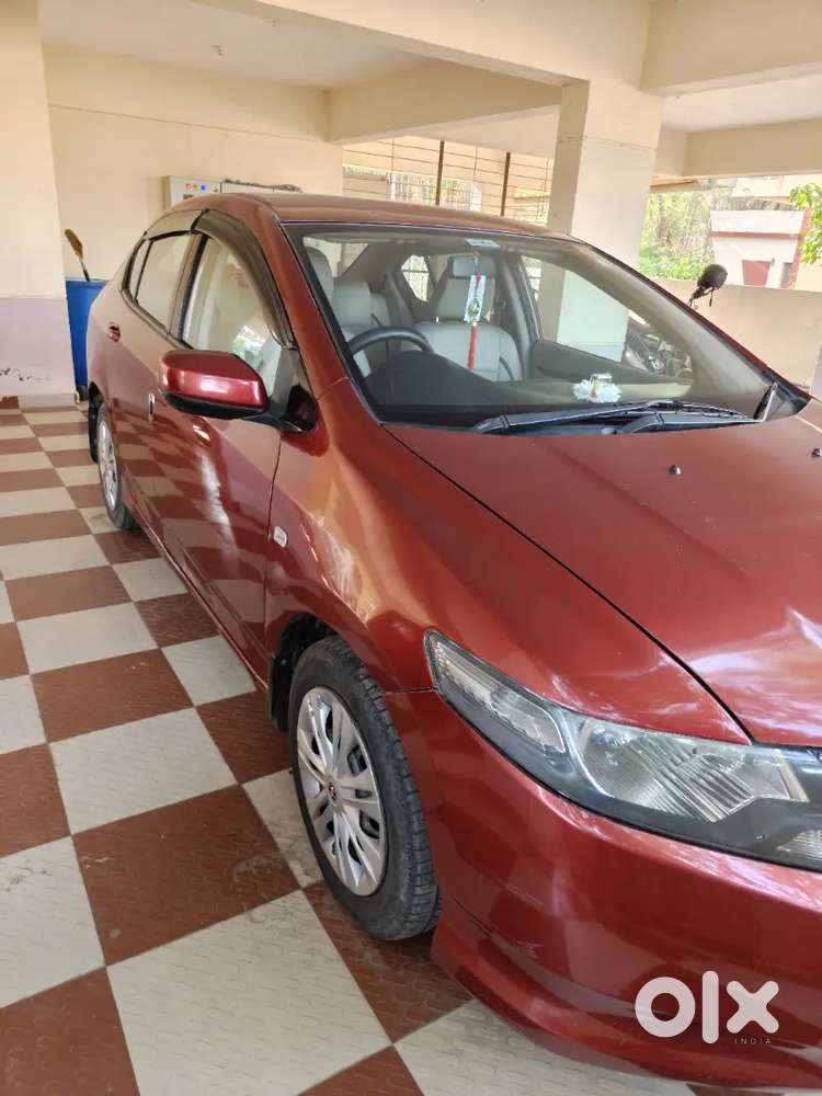 Car Is In Good Condition And Well Maintained.