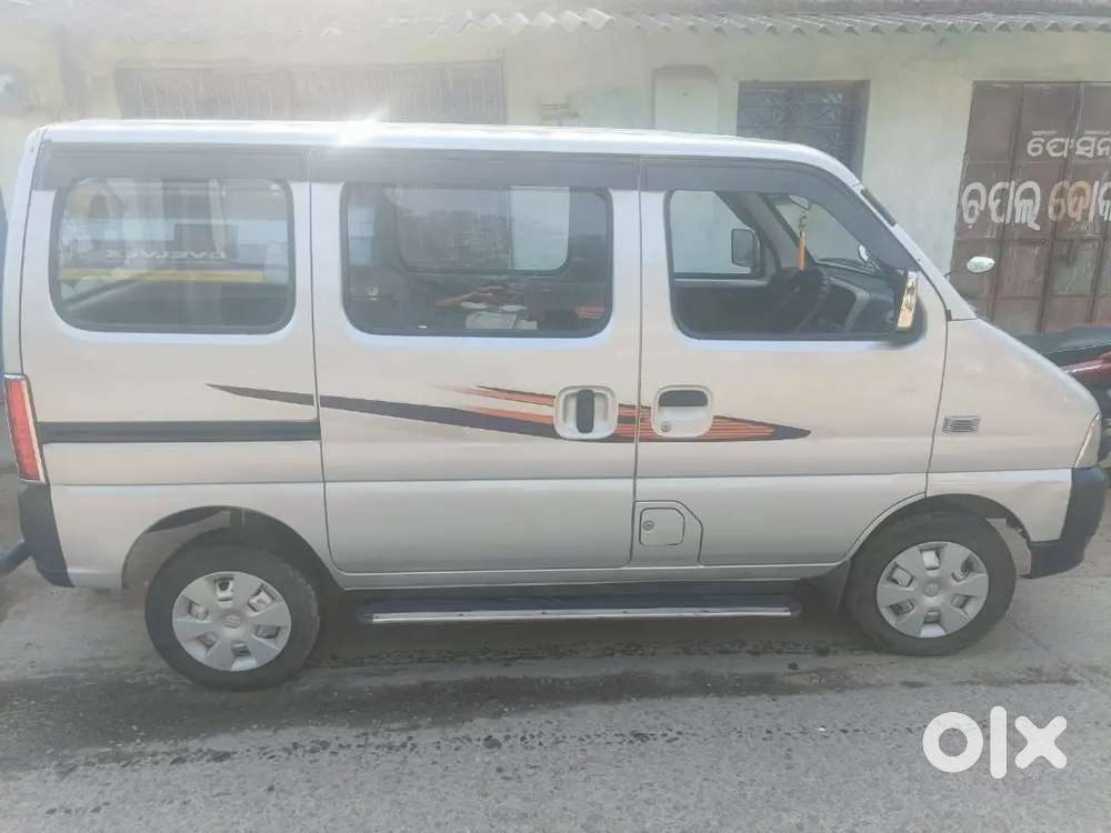 Maruti Suzuki Eeco 9 Petrol Good Condition