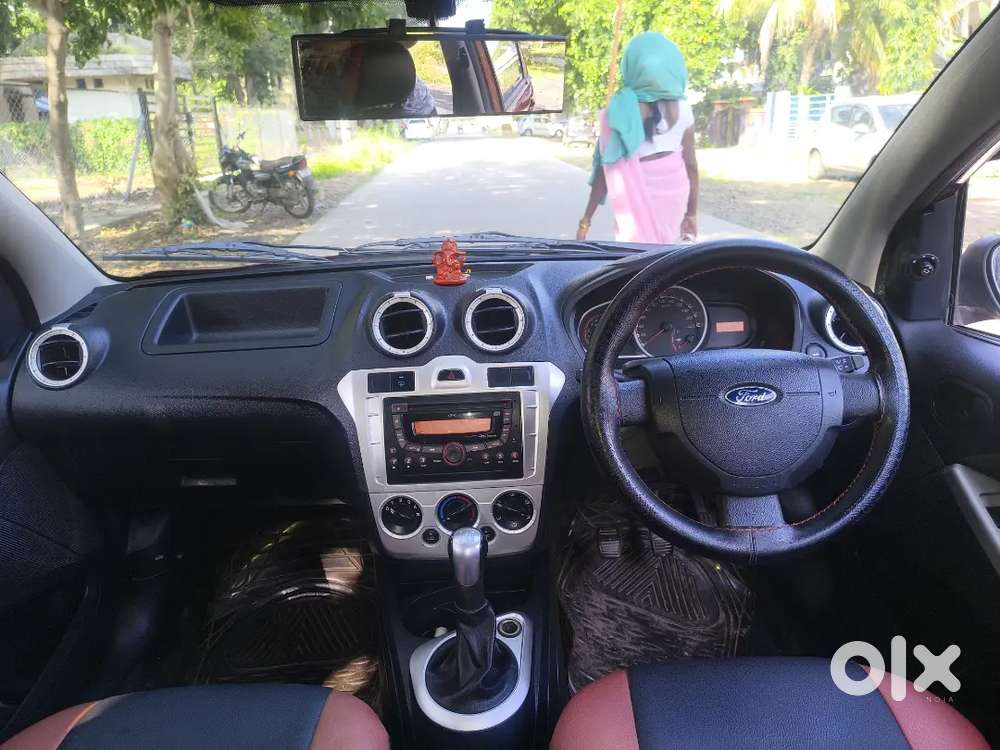 Ford Figo Zxi Petrol 2014