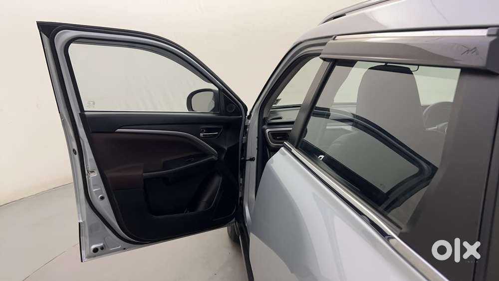 Maruti Suzuki Vitara Brezza 1.5 Zxi At, 2024, Petrol