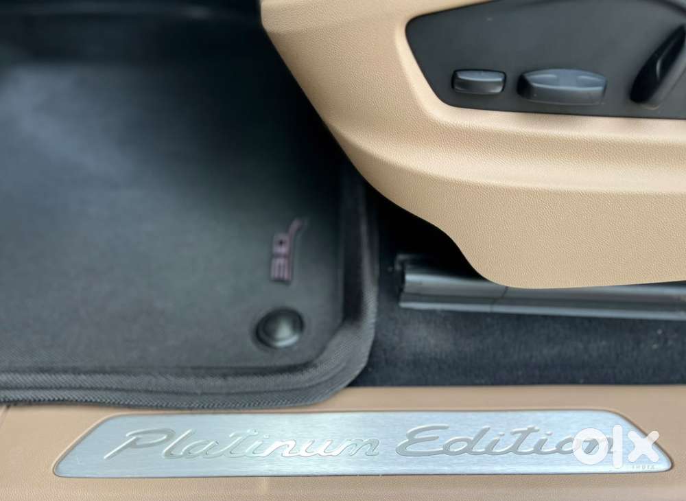 Porsche Cayenne Platinum Edition, 2023, Petrol