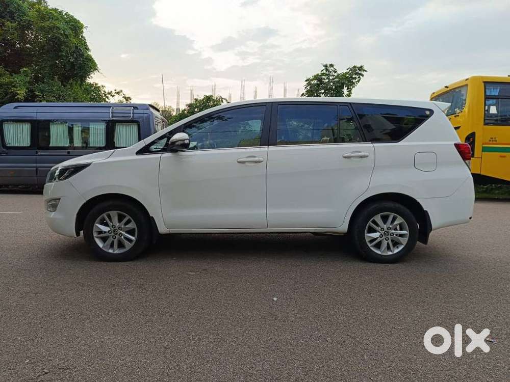 Toyota Innova Crysta 2.8 Gx Automatic 7 Str, 2017, Diesel