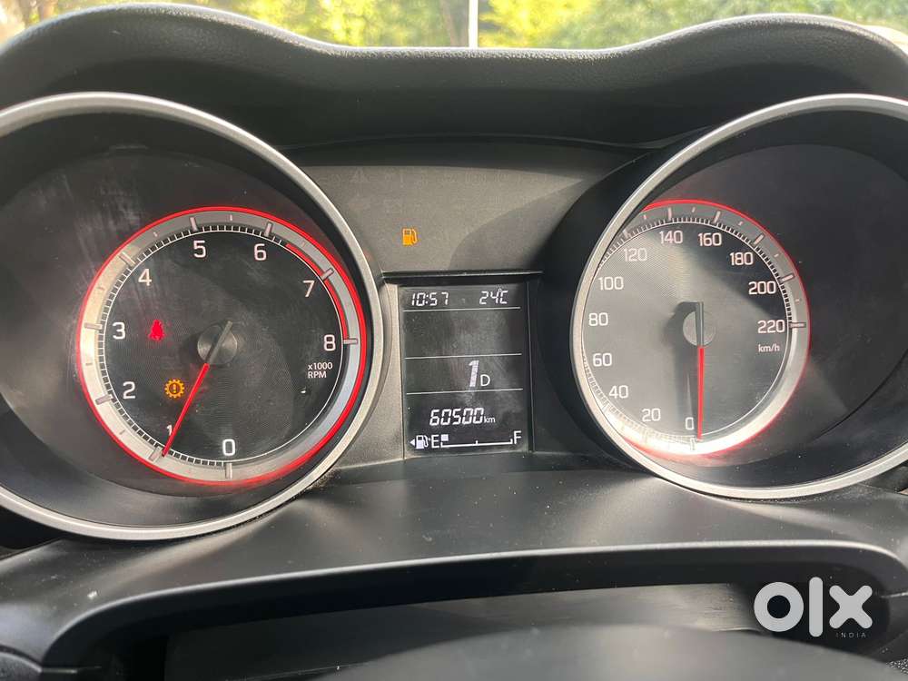 Maruti Suzuki Swift Vxi 1.2 Abs Bs-iv, 2018, Petrol
