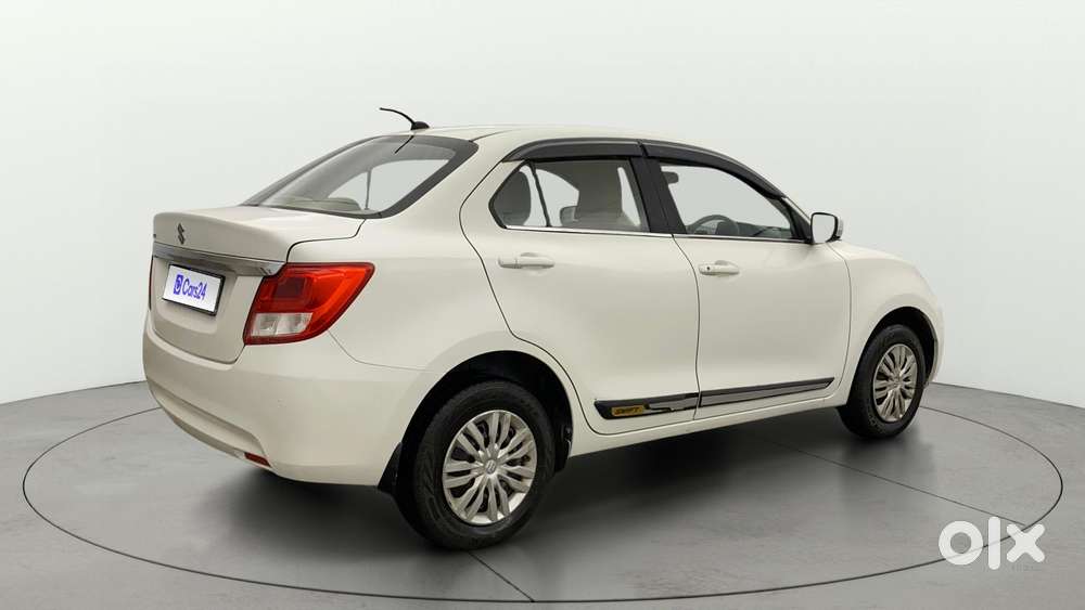 Maruti Suzuki Swift Dzire Amt Vxi, 2022, Petrol