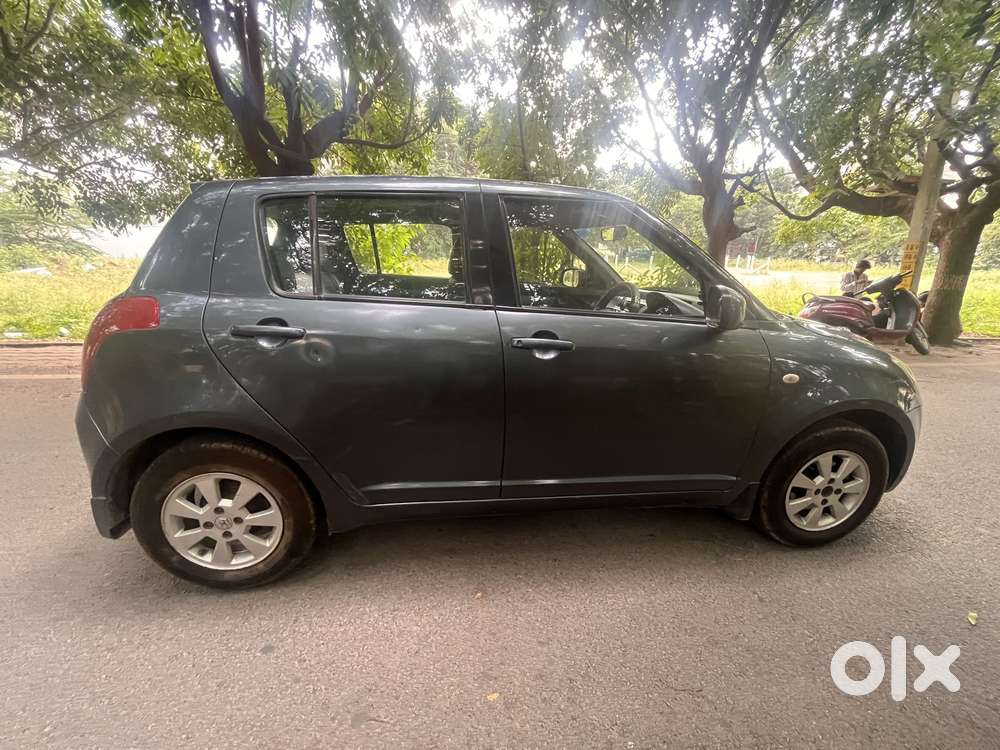 Maruti Suzuki Swift 1.3 Zxi, 2006, Petrol