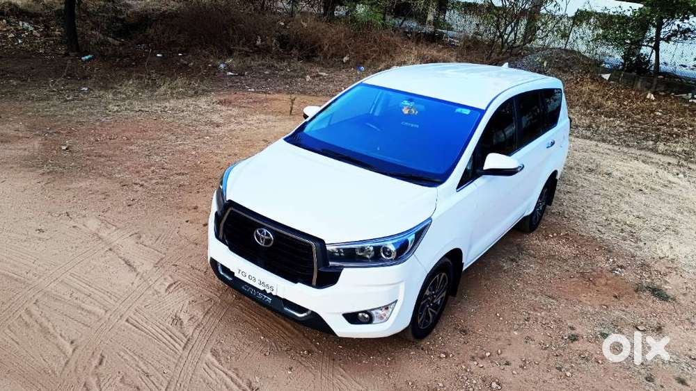 Toyota Innova Crysta, 2023