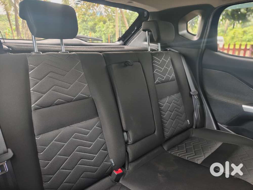 Nissan Magnite 1.0 Xv Turbo Cvt, 2022, Petrol