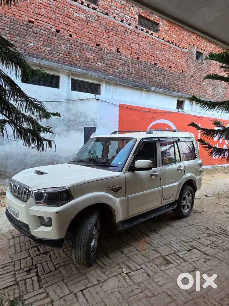 Mahindra Scorpio S8 2.2