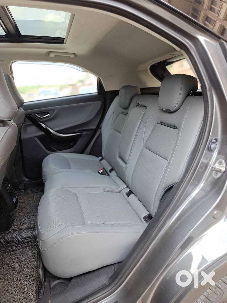 Tata Nexon Fearless Plus (ps) 1.2 Petrol Dca (adas), 2025, Petrol