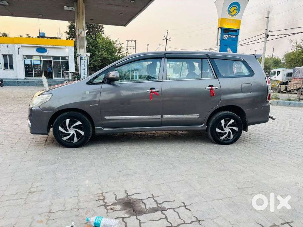 Toyota Innova 2.0 V, 2012, Diesel