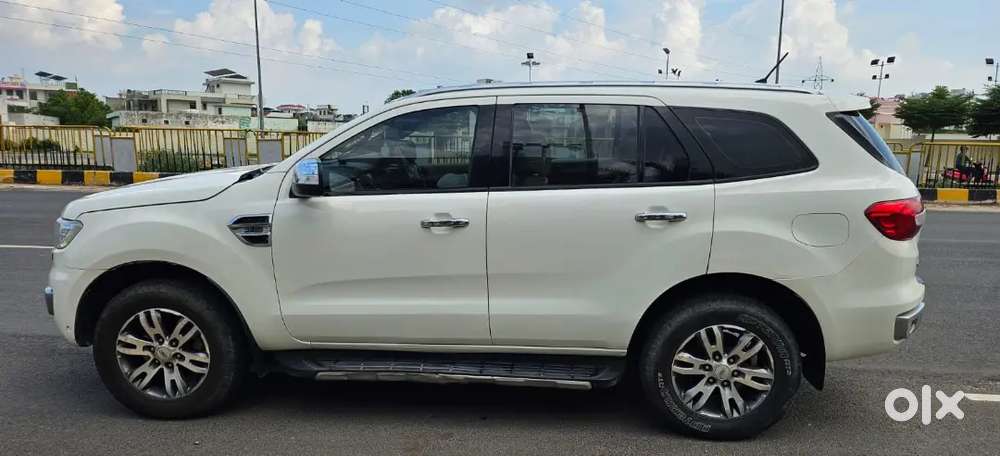 Ford Endeavour 2017 Diesel 145000 Km Driven