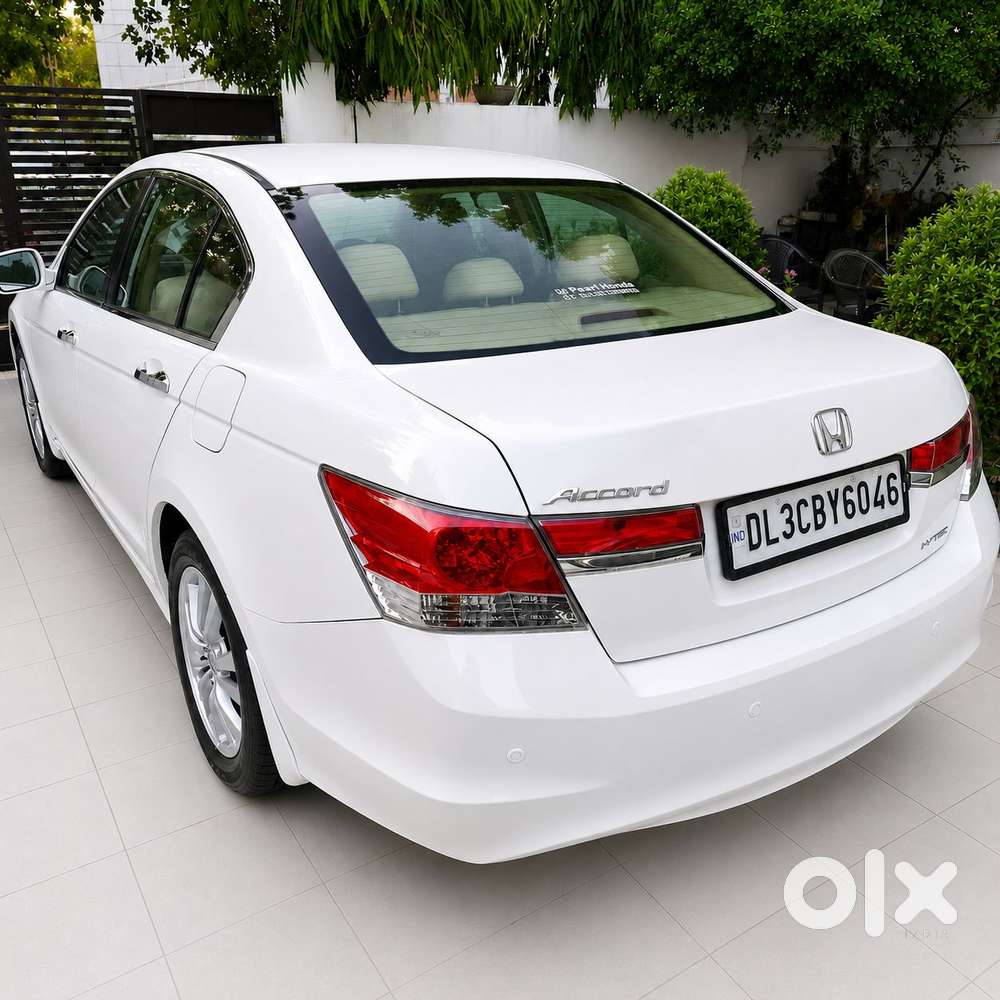 Honda Accord 2.4 Elegance Automatic, 2011, Petrol