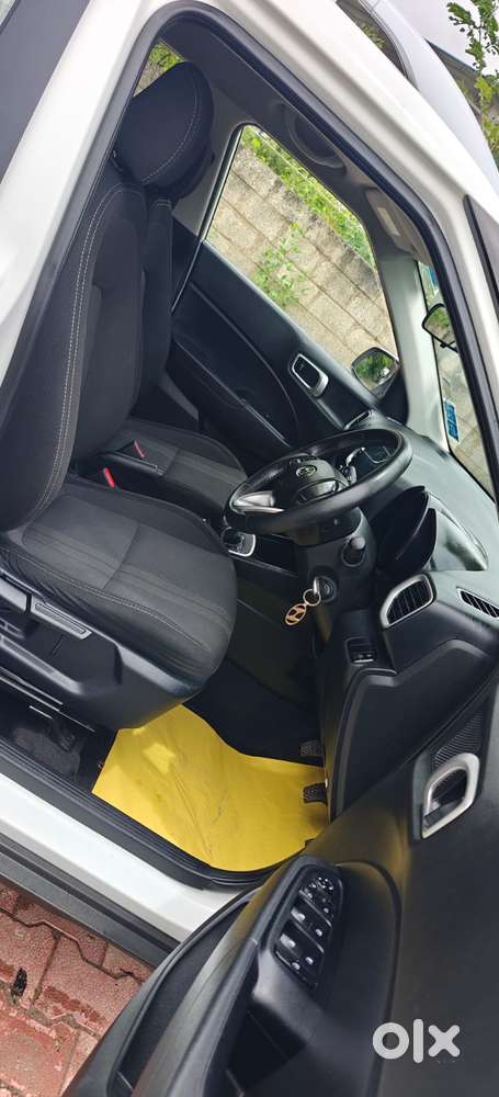Hyundai Venue 1.2 S Plus, 2021, Petrol