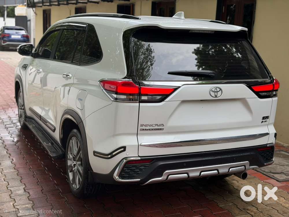 Toyota Innova Hycross 2.0 Zx (o) Hybrid 7 Str, 2026, Petrol