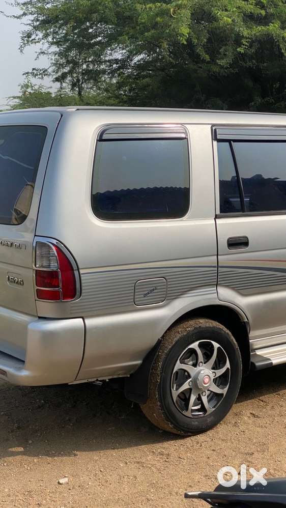 Chevrolet Tavera 2005 Diesel Well Maintained