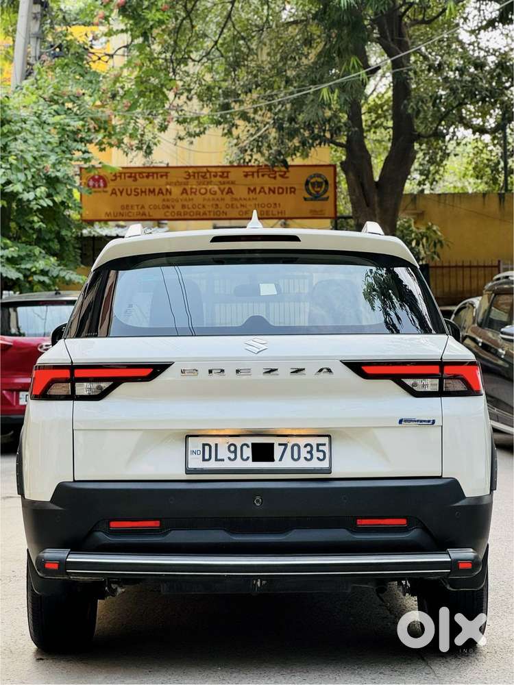 Maruti Suzuki Brezza 1.5 Lxi Smart Hybrid, 2025, Petrol
