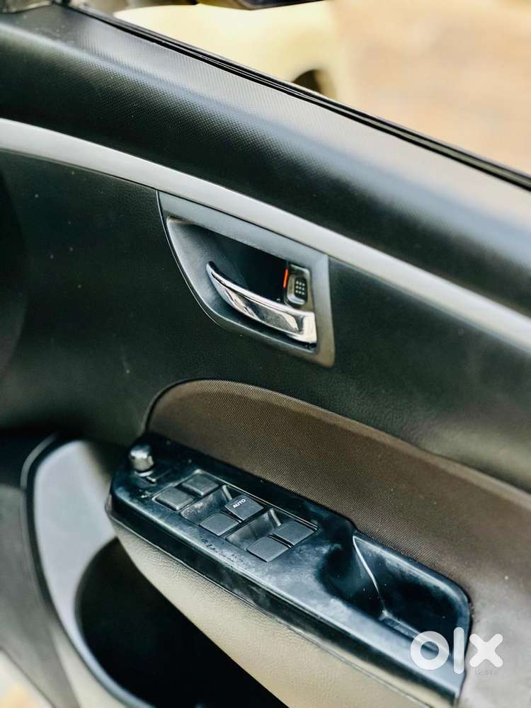 Maruti Suzuki Swift Vxi Optional, 2015, Petrol