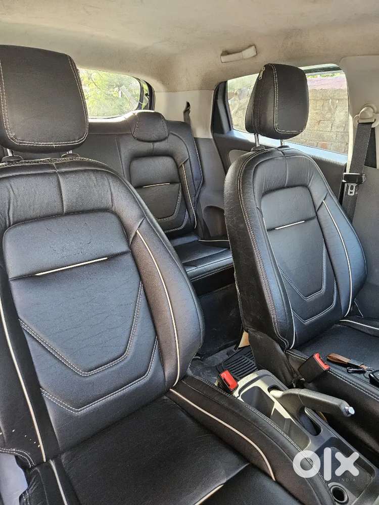 Tata Altroz Xt 1.2 , Bs6 , Petrol Manual  1st Owner  32,000 Km