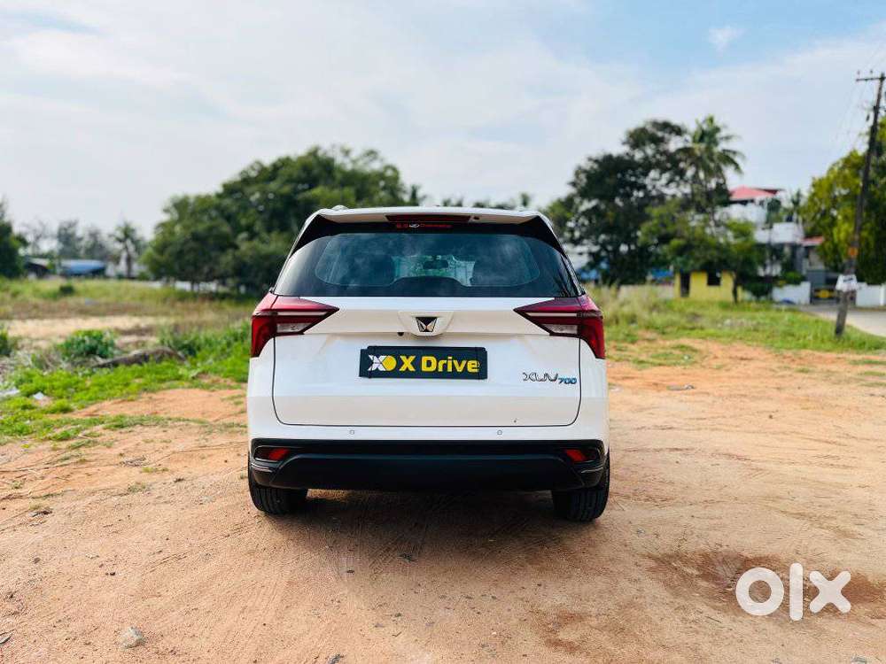 Mahindra Xuv700 2.2 Mx Diesel Mt 5 Str, 2023, Diesel