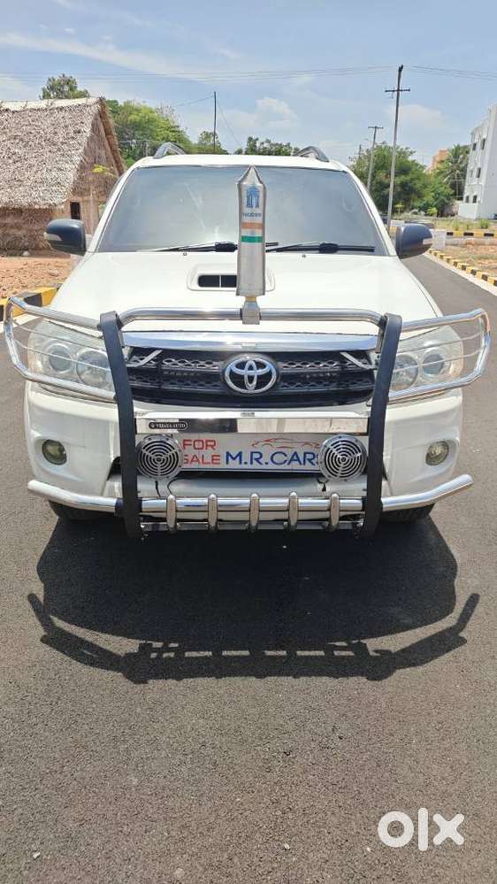 Toyota Fortuner 4x4 Mt, 2011, Diesel