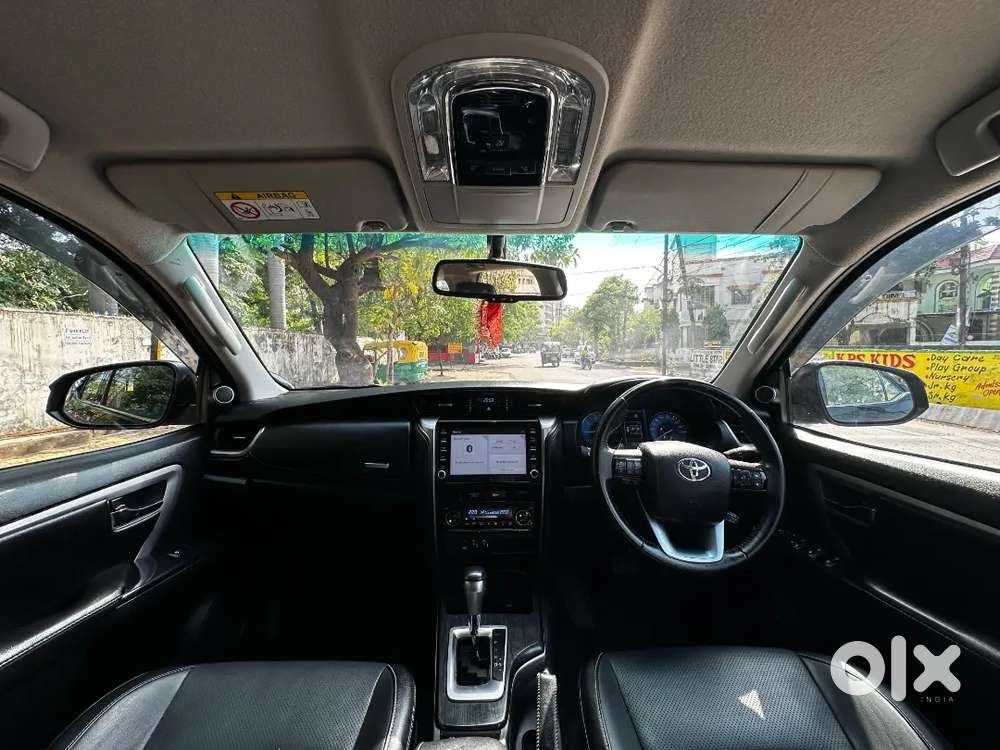 Toyota Fortuner 2022 Diesel 98210 Km Driven