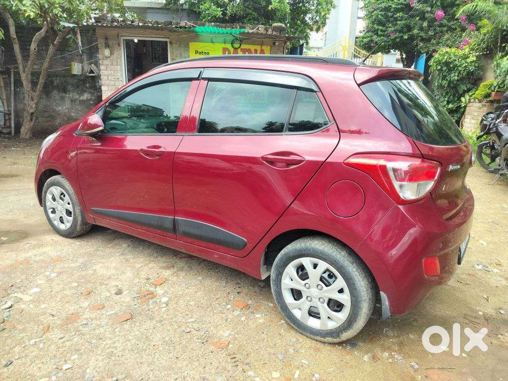 Hyundai Grand I10 Sportz, 2016, Petrol