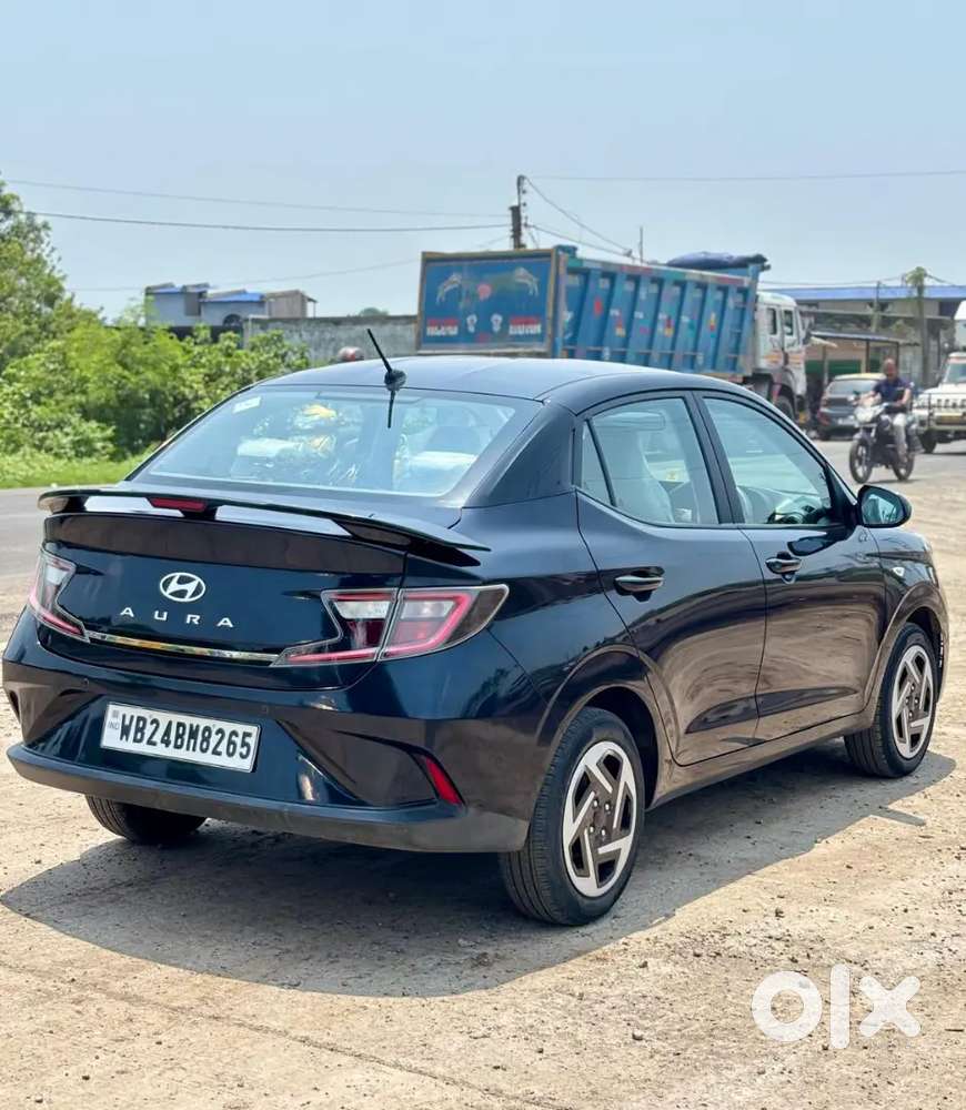 Aura S Cng Petrol