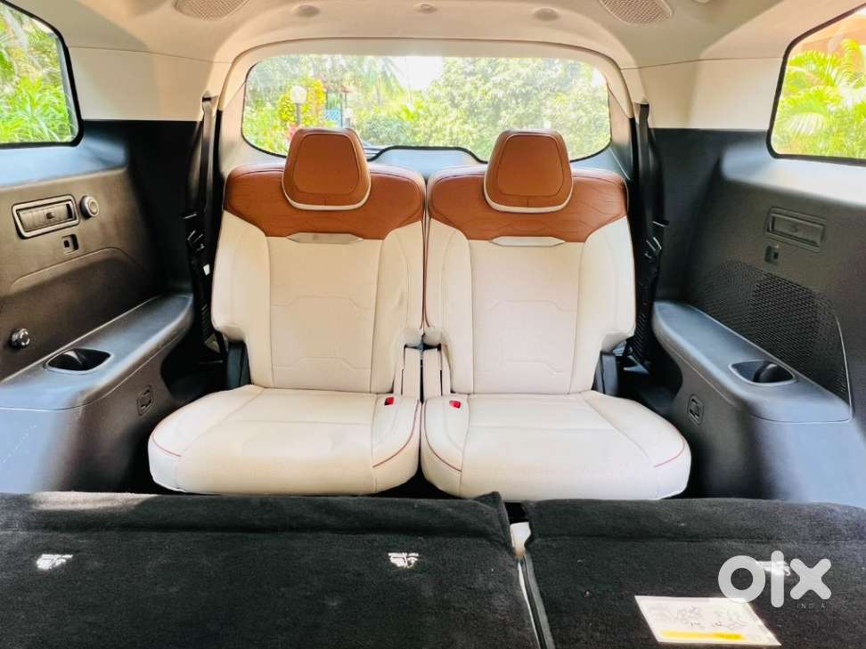 Mahindra Xuv 7xo Ax7l At, 2026, Petrol