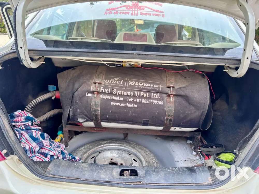 Maruti Suzuki Dzire 2017 Cng & Hybrids 74400 Km Driven
