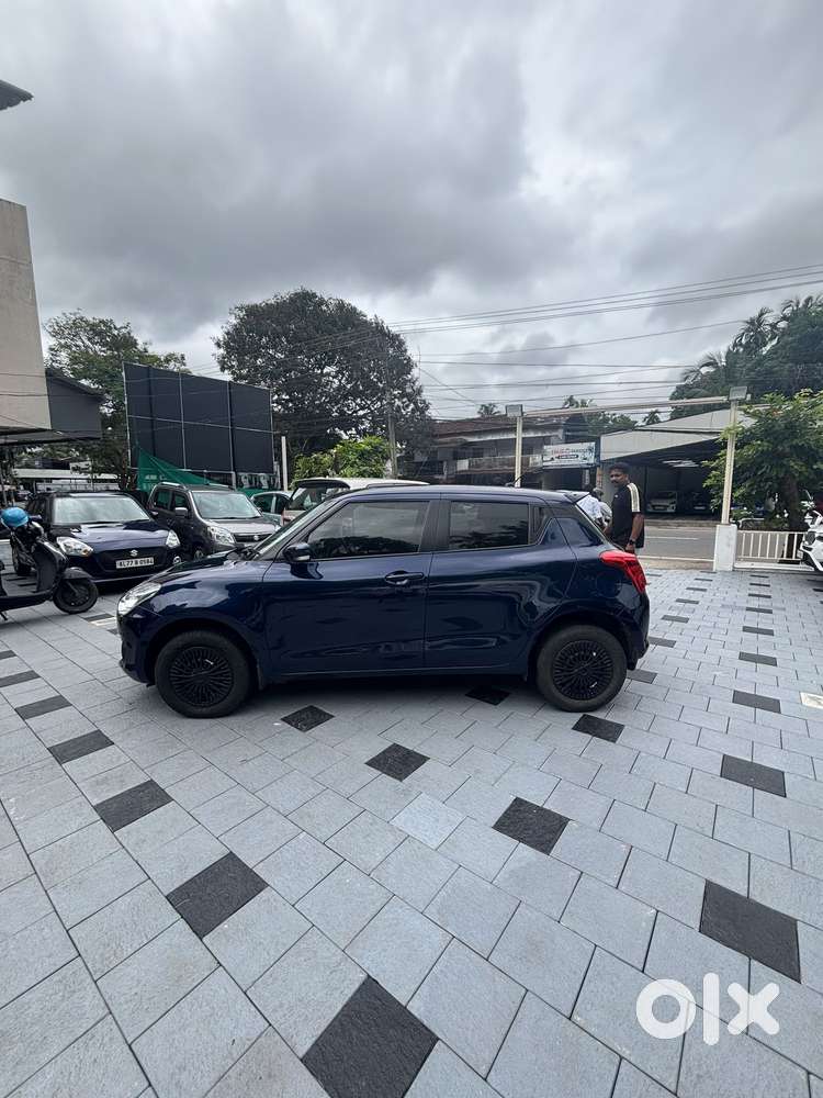 Maruti Suzuki Swift Vxi Glory Limited Edition, 2022, Petrol