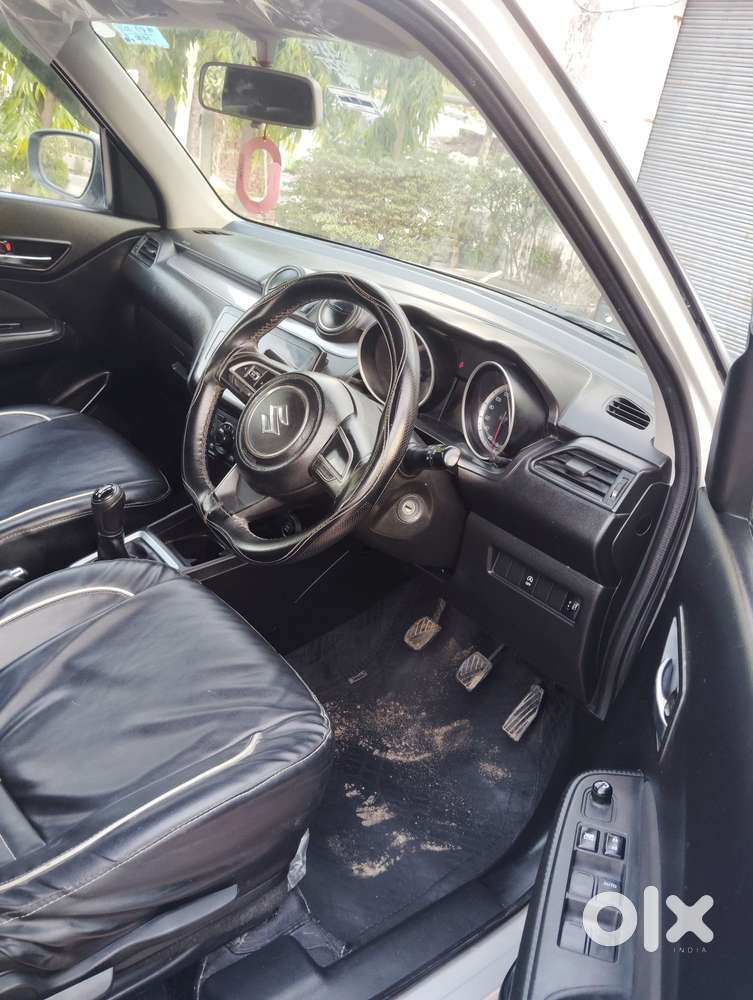 Maruti Suzuki Swift Vxi + Manual, 2022, Petrol