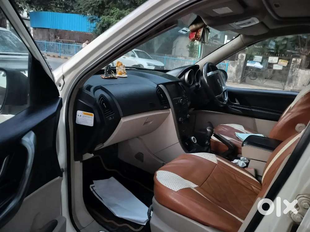 Xuv500w10 Sunroof Second Owr
