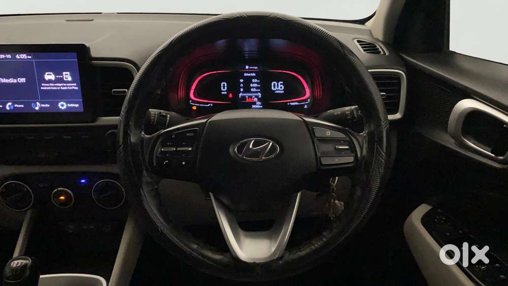 Hyundai Venue 1.2 S (o), 2023, Petrol