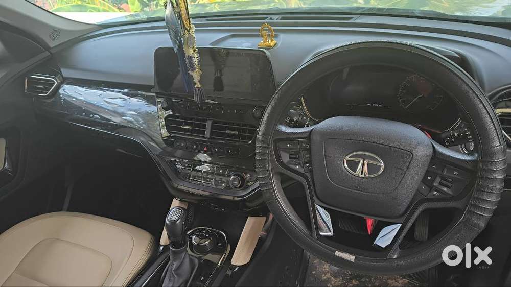 Tata Safari Adventure Pesona Top Edition