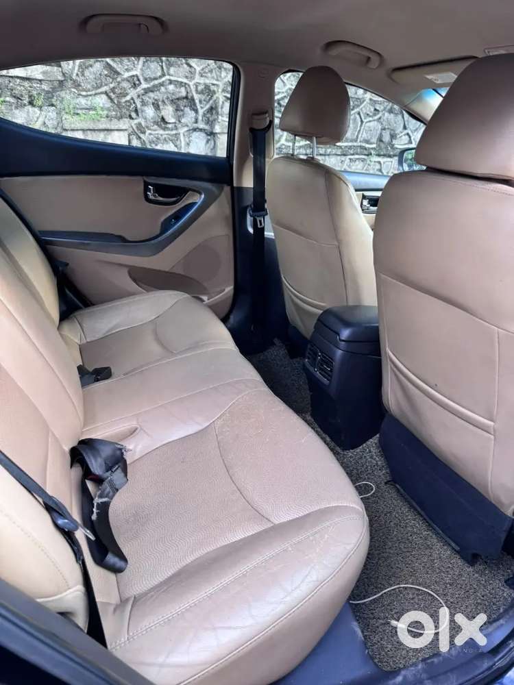 Hyundai New Elantra 2013 Petrol Well Maintained