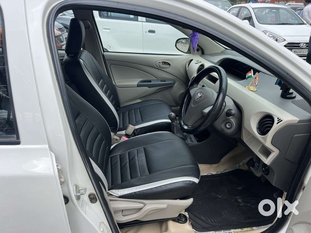 Toyota Etios Liva 1.2 G, 2016, Petrol